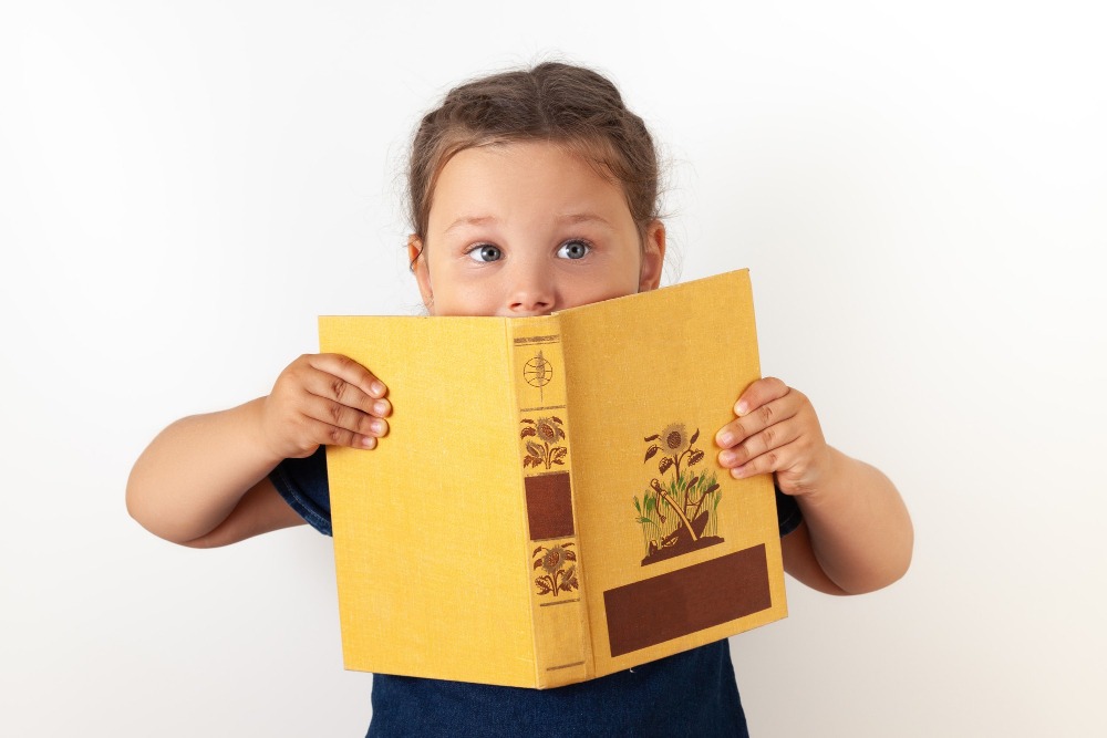 Pourquoi offrir un livre personnalisé à votre enfant est une idée magique ?